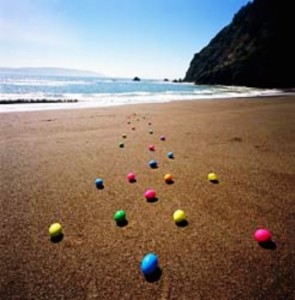 uova_pasqua_spiaggia
